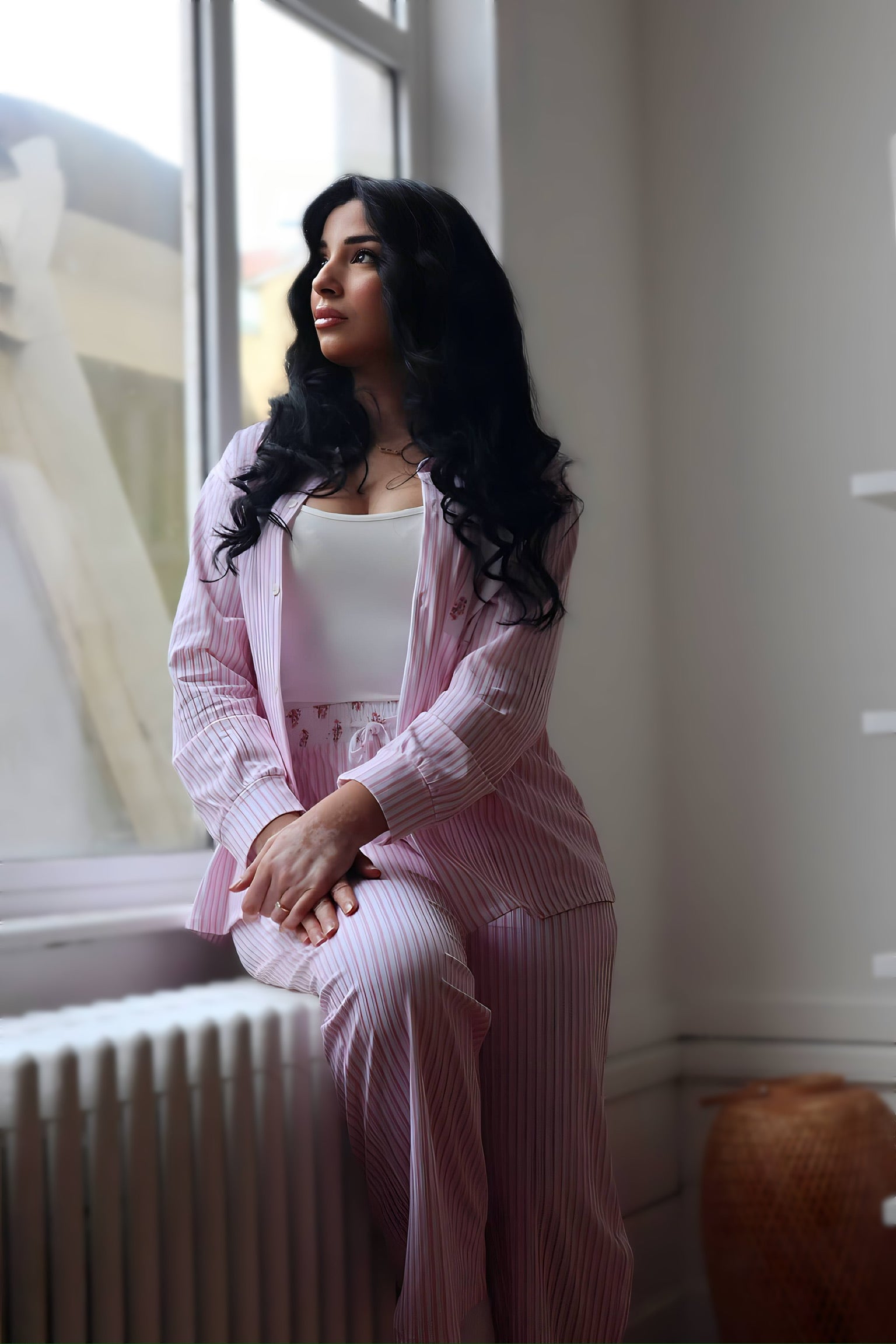 Pyjama de femme rose à fines rayures – Confort et élégance au quotidien